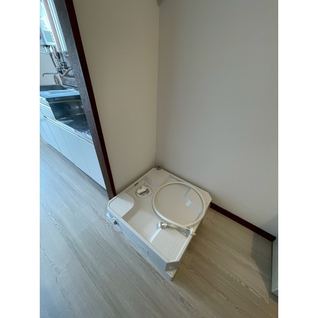 マンション丸中201号室 内観