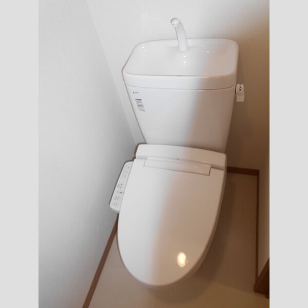 リーゾ206号室 トイレ