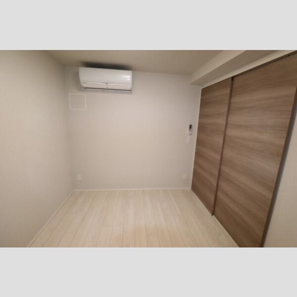 サンジョイアゼロ506号室 洋室5.2帖