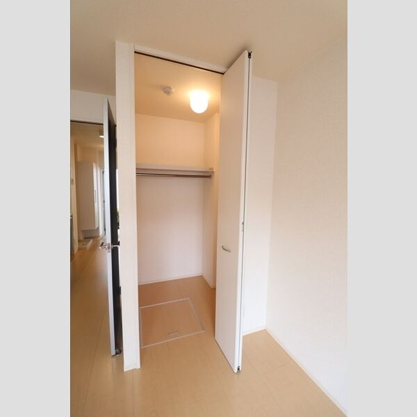 グランドソレイユBaba ウォークインクローゼット