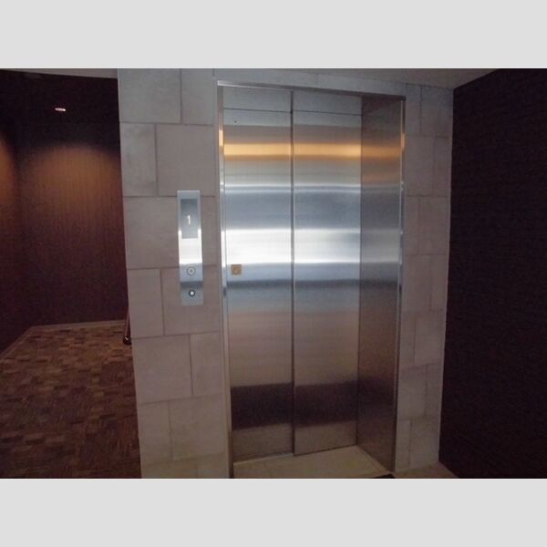 ポラリス菊川405号室 エレベーター