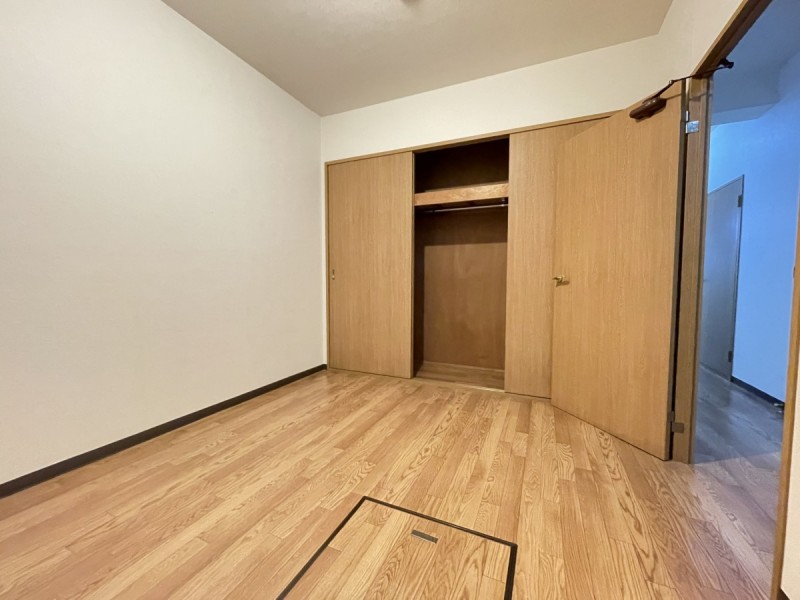 ルネス常盤平5階 内観