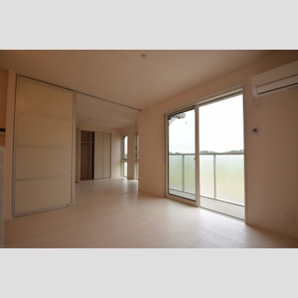 カーネリアン205号室 リビング