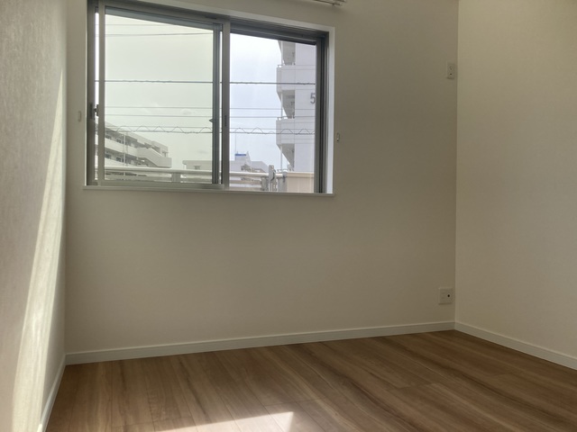 西寺尾二丁目戸建て0001号室 洋室３　※現況優先