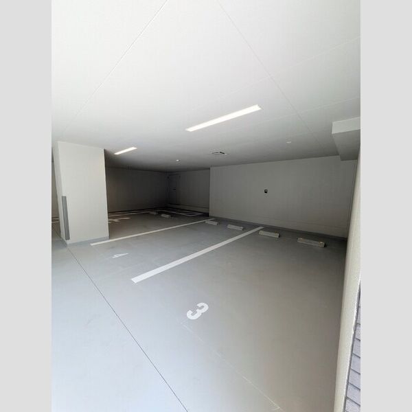 ロイジェント潮見0408号室 駐車場