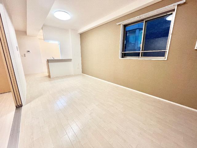 ネオブロッサム1005号室 リビング