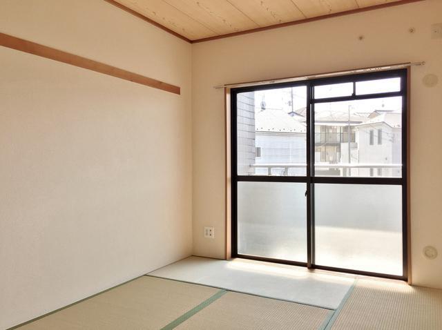 ロイヤル二俣川Ｃ棟3階 内観