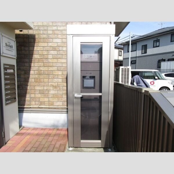 ソレイユ 宅配ボックス