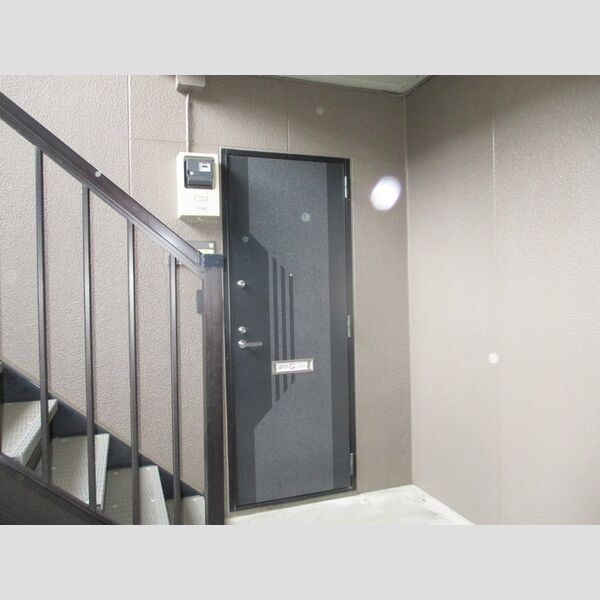 エーデルハイム　DEF 玄関