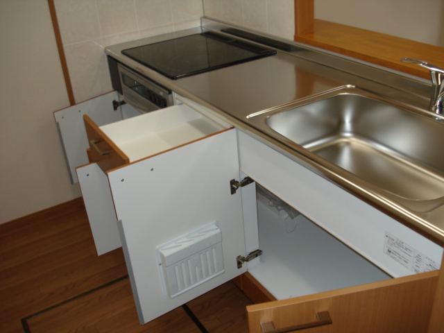 レフィナード湘南 キッチン