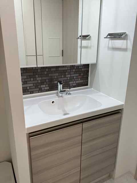 ザ・パークハビオ蕨301号室 同建物別部屋の参考画像