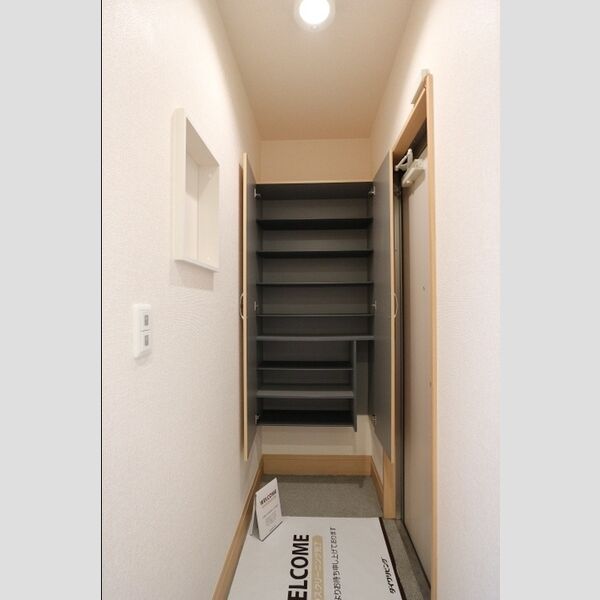 クレシアコート シューズボックス