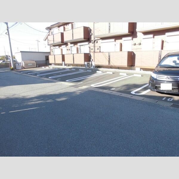 イコアリス 駐車場