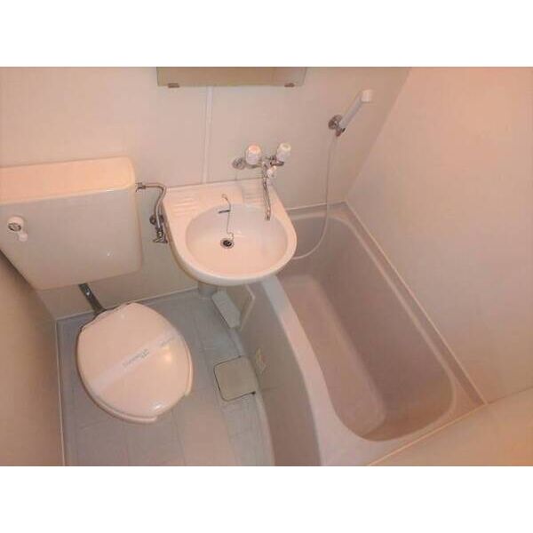 メゾン・ド・オンブラージュ0305号室 お風呂