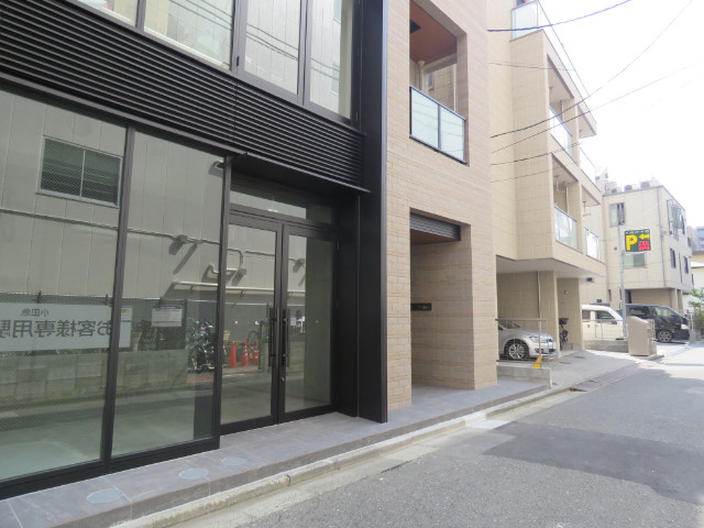 シヴァ湘南301号室 1階店舗