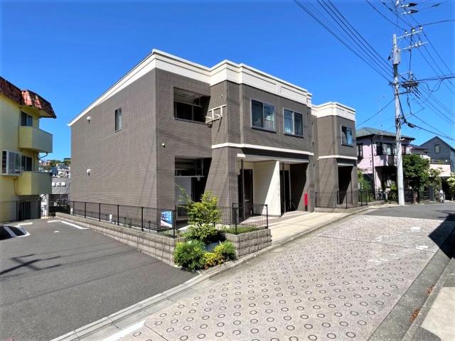 コンフォートヴィラ103号室 外観写真（昼）