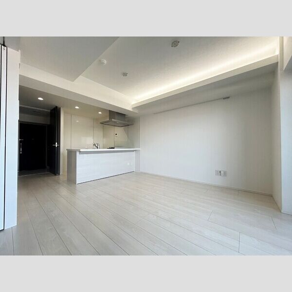 ラ・ベレッツァ　フェリオ LDK12帖