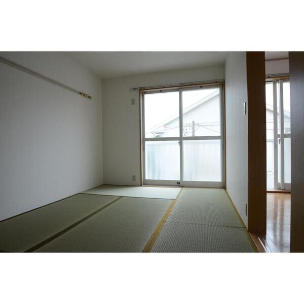 ピースフルイースト リビング