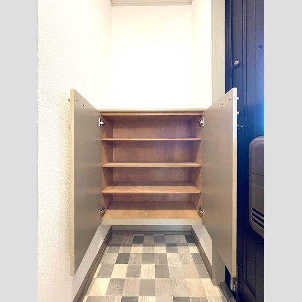 セジュール彩 シューズボックス