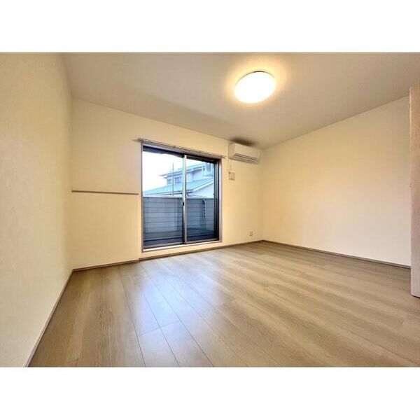 ミリアビタ稲毛102号室 リビング