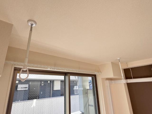 ソラナ宮本206号室 室内物干金具
