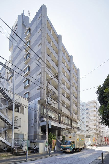 ライオンズステーションプラザ磯子8階 外観