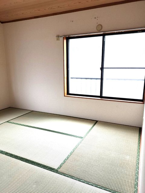 アルファメゾン二番館2D号室 他号室の写真です。