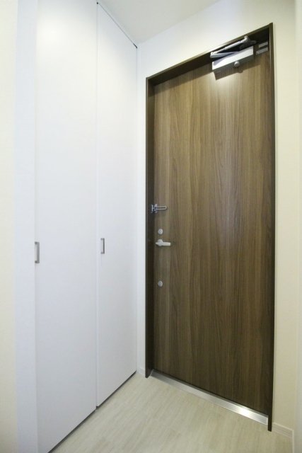 プリモ下北沢 玄関