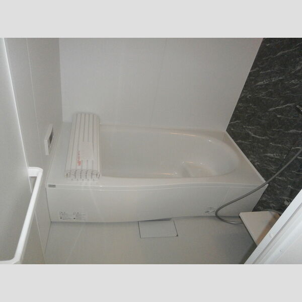 メゾン・ド・アヴニール301号室 浴室