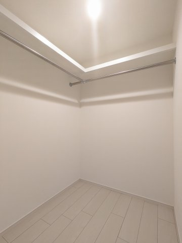 エルファーロ大井町0404号室 収納