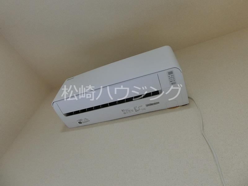 ホワイト松が丘1階 別室の写真です。