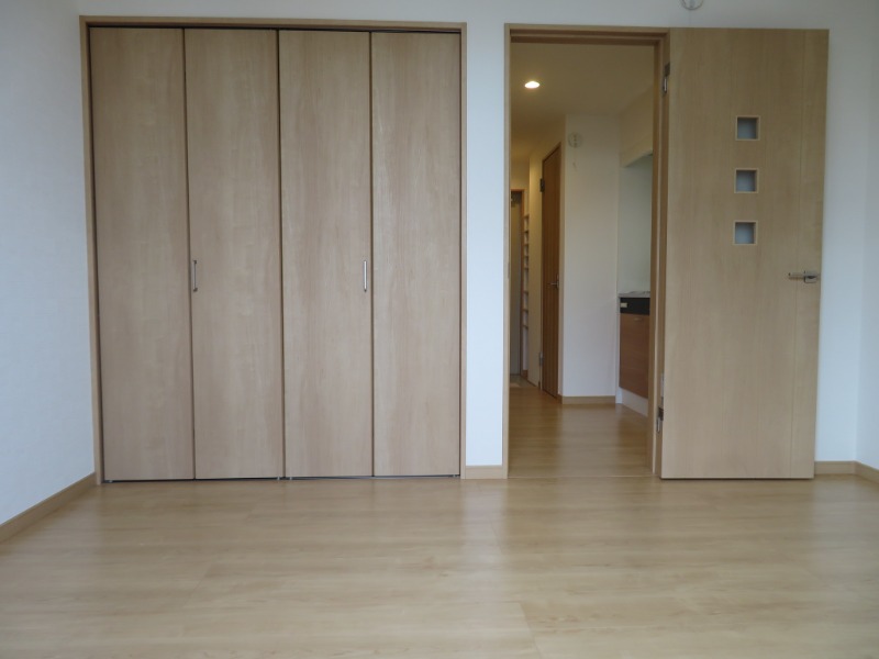 プレシャス新井宿1階 ※別部屋写真参照