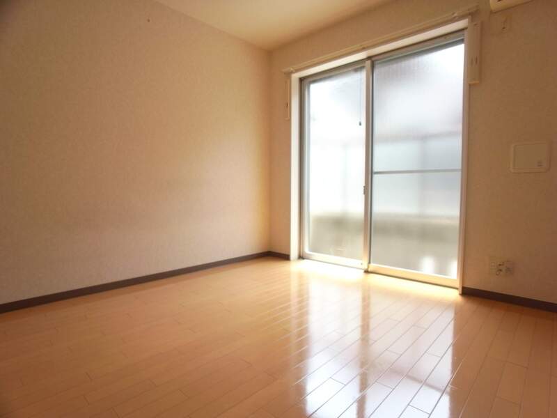 リリックコートアン・シャトー1階 内観