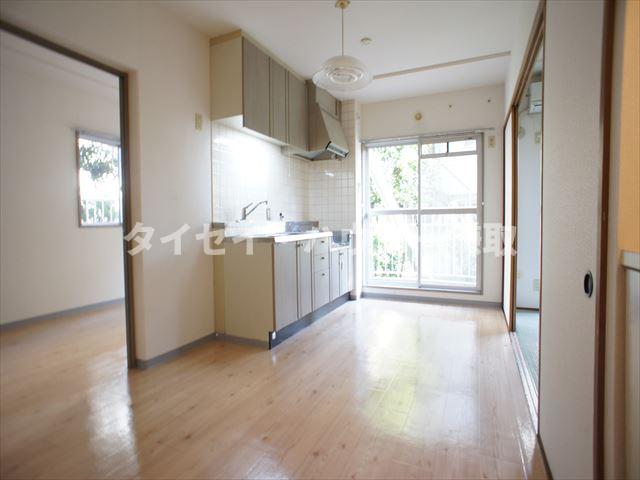 ルミエール若葉0101号室 リビング