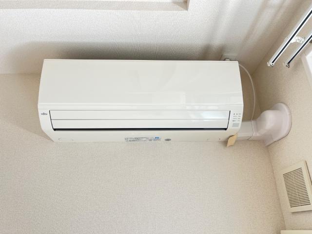 ヴィレッジコート305号室 エアコン