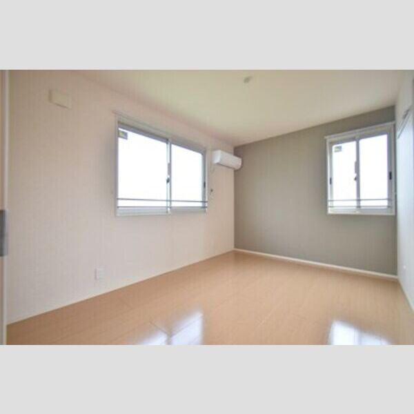 ソレイユ202号室 居室