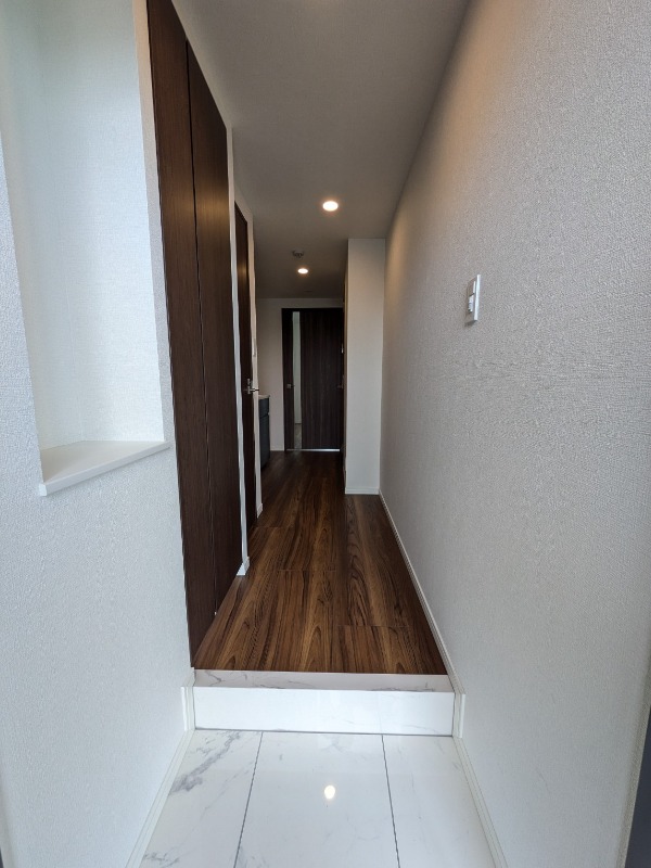 ドゥーエ池袋7階 玄関