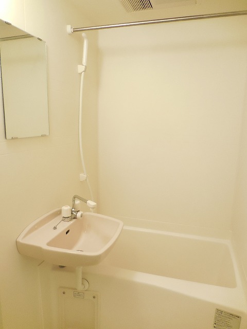 レオパレスアンソレイユ お風呂