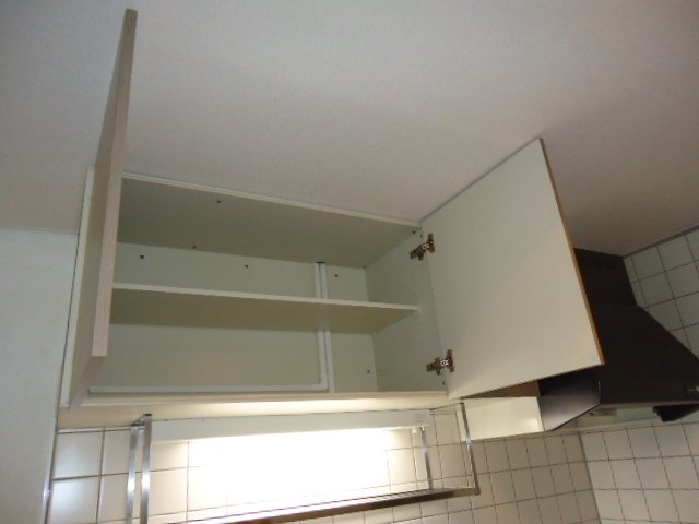 グランドール205号室 キッチン収納