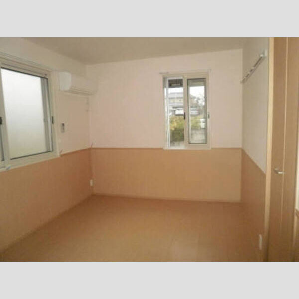 アミティエ　Ⅱ 洋室(エアコン1台有り)