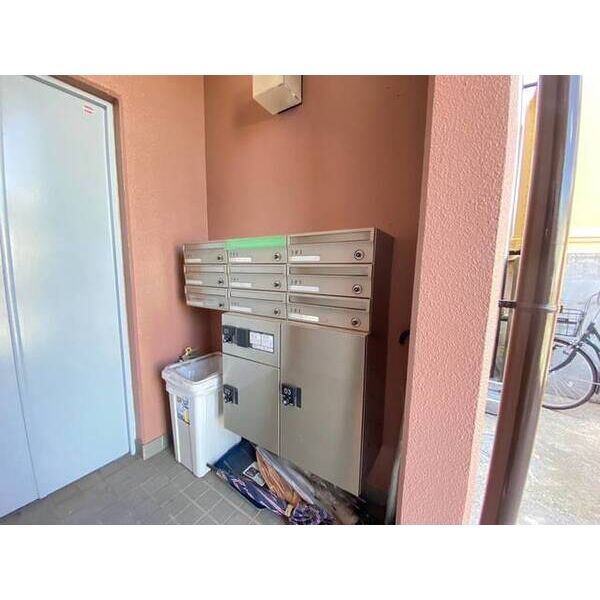 岩田ビル0205号室 同建物別部屋の参考画像