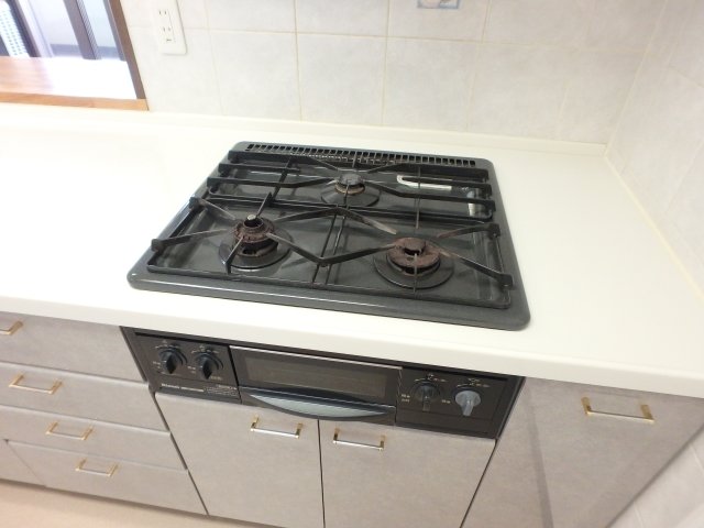 藤和ハイタウン梶ヶ谷 3口ガスコンロ・グリル付