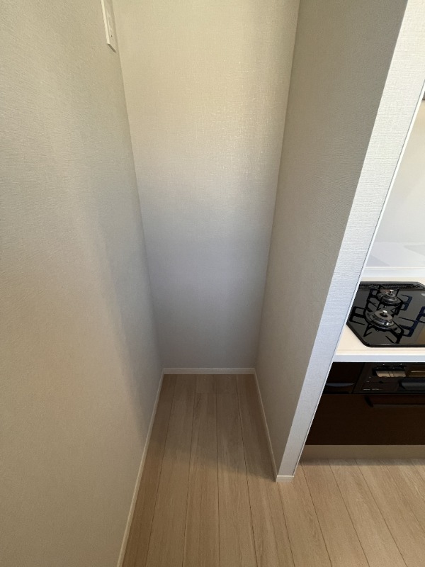 Ti hus 中延 Tihus中延_03_キッチン冷蔵庫置き場