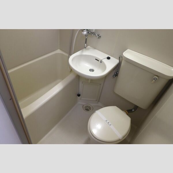 ジュネス西生田307号室 洗面台付ユニットバス