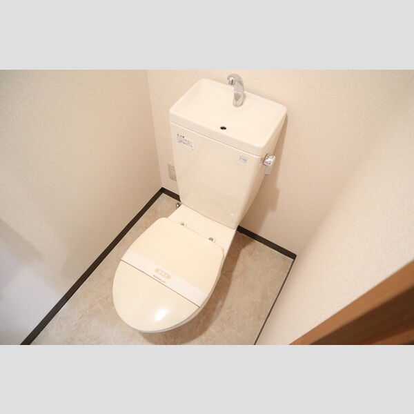 ベルテ202号室 トイレ