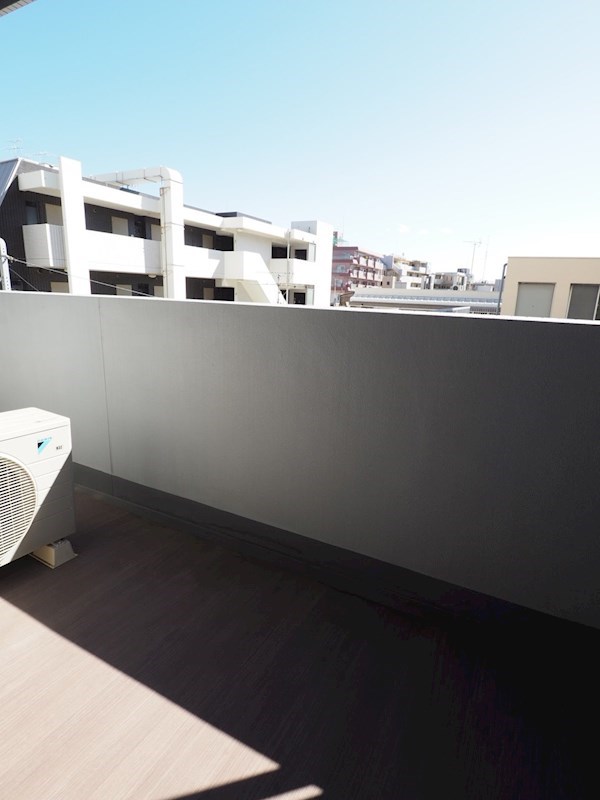 レジディア三軒茶屋4階 バルコニー