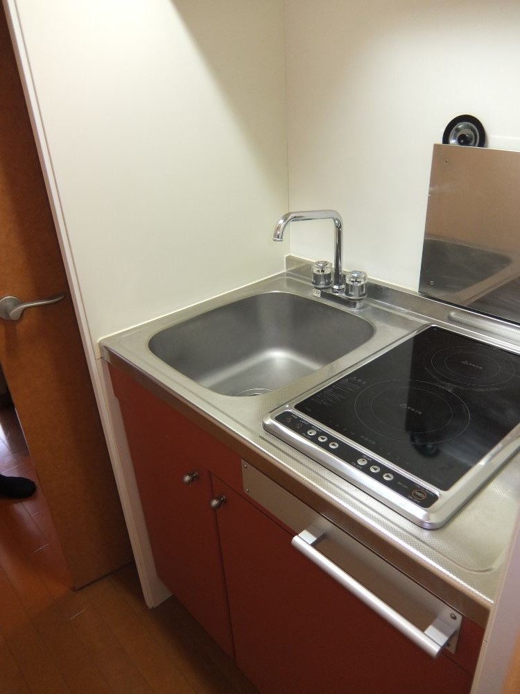 レオパレスコンフォートウッズⅡ 2口電気コンロのキッチン