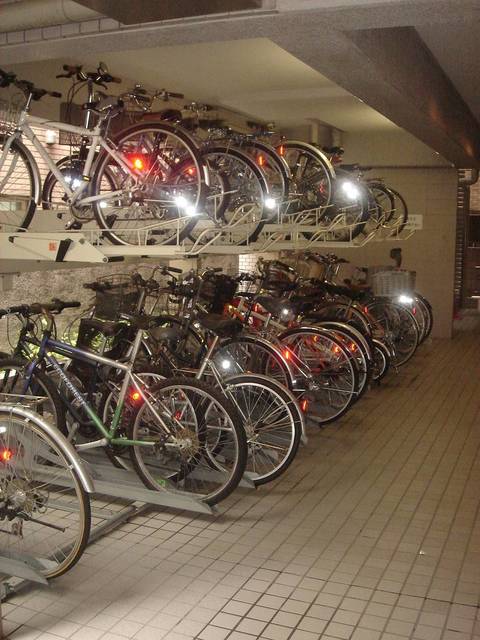 コスモシティ市ヶ谷2階 駐輪場