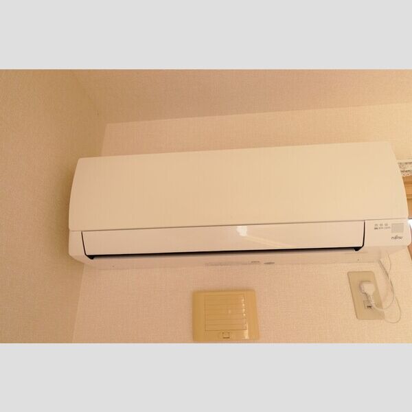 カーサ ピノリーブロ リビングエアコン