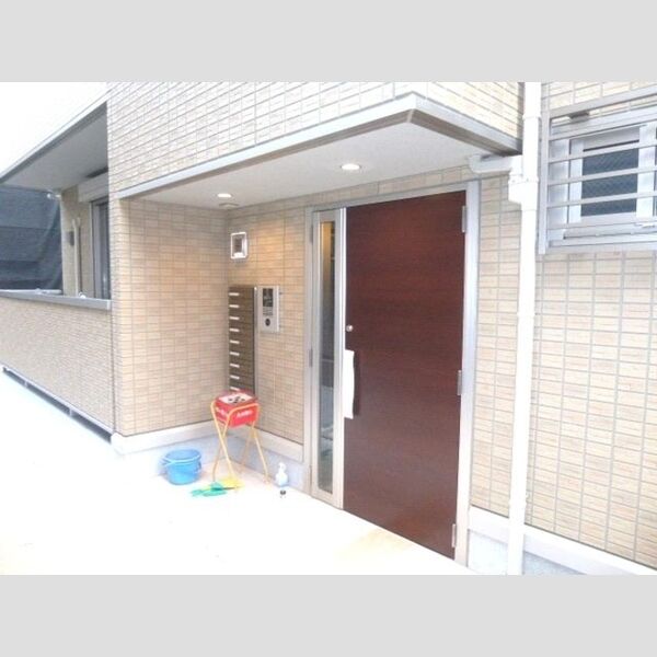 ブラウン・ベル エントランス